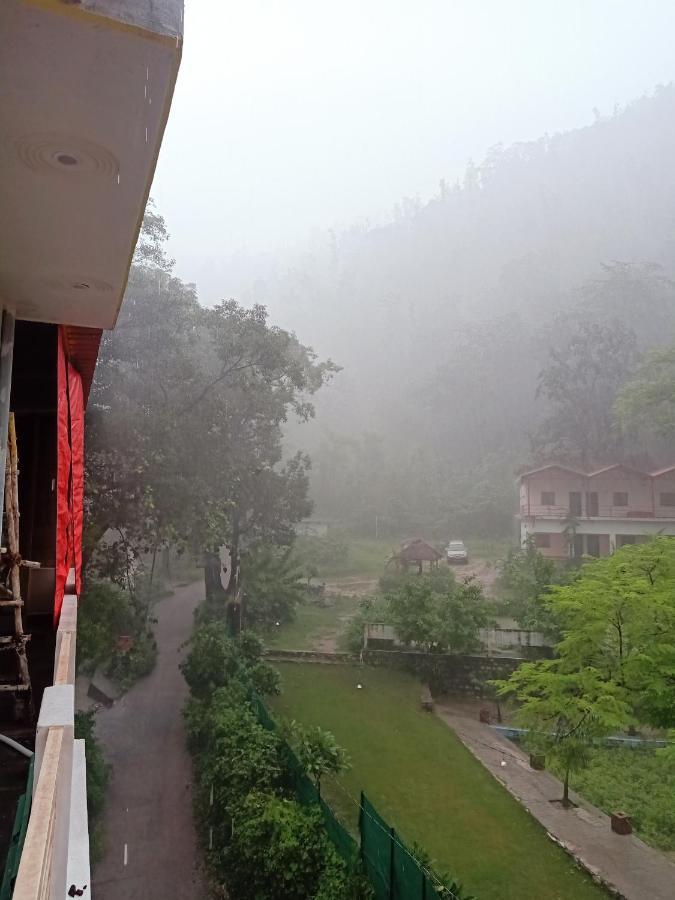 Shivanjal Wellness And Accommodation Rishīkesh Extérieur photo